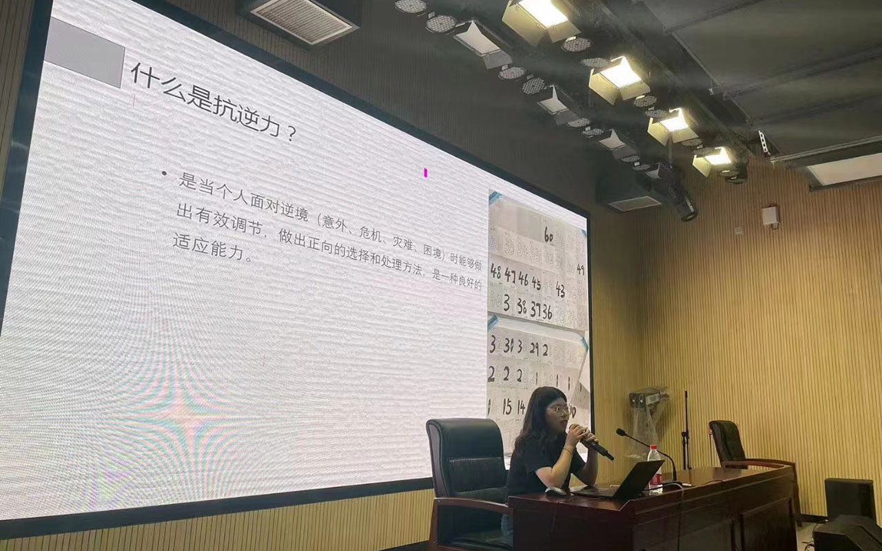 尉犁董玉娣中学